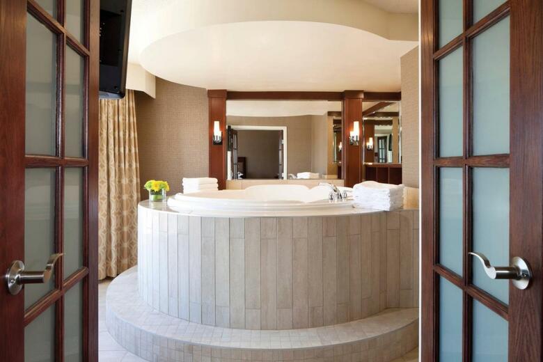 Sheraton Red Deer Hotel