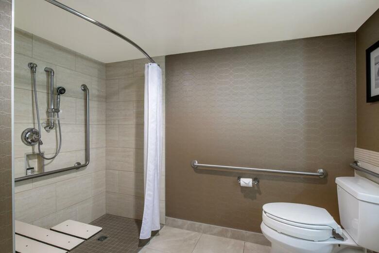 Sheraton Red Deer Hotel