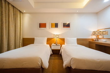 Hotel Pharos