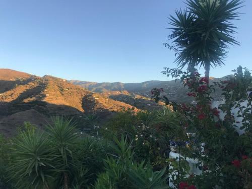 2 Bed Villa With Stunning Campo Views Near Competa