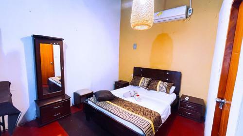 Hostal Historic House Santa Marta