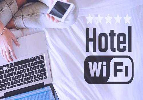 Hostal Historic House Santa Marta