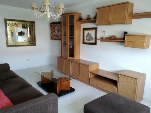 Amplio Apartamento En Illa De Arousa, Pr�ximo A La Playa