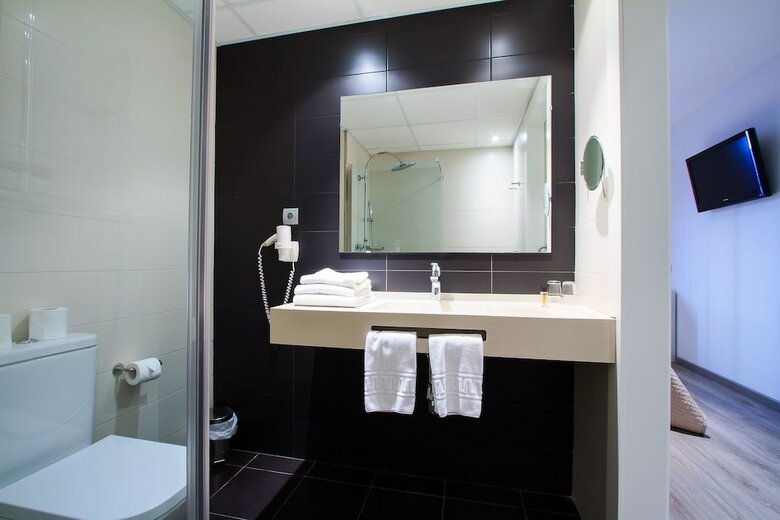 Hotel Salom�