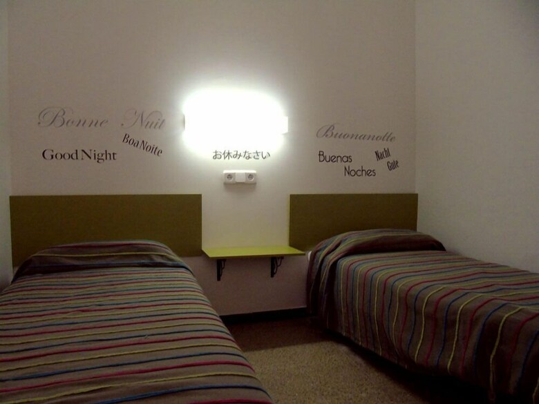 Hostal Pensi� Torrent