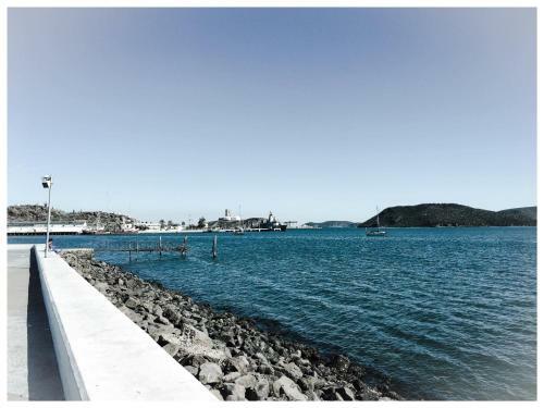 House In Miramar Seaview And Private Pool Templada