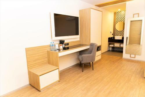 Hotel Plaza By Kavia