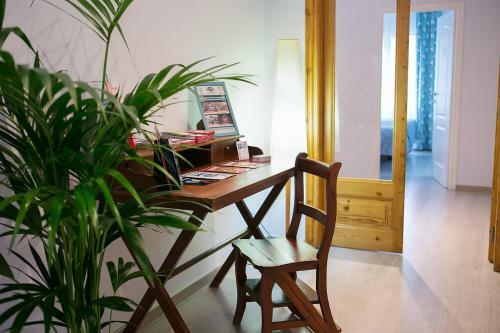 Hostal Blanc Guest House