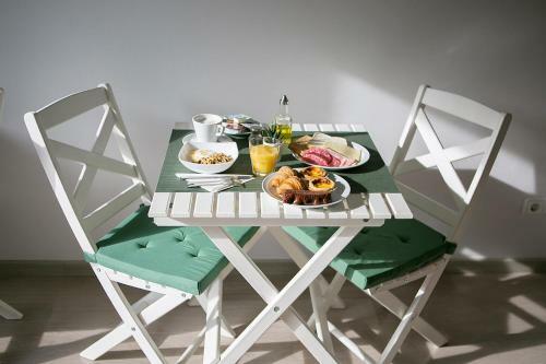 Hostal Blanc Guest House