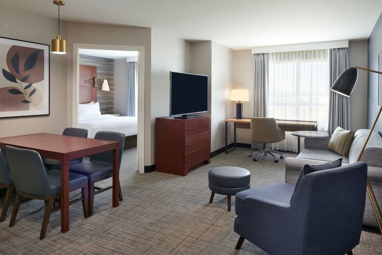 Hotel Residence Inn By Marriott Calgary Airport
