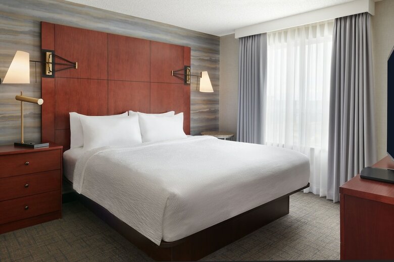 Hotel Residence Inn By Marriott Calgary Airport