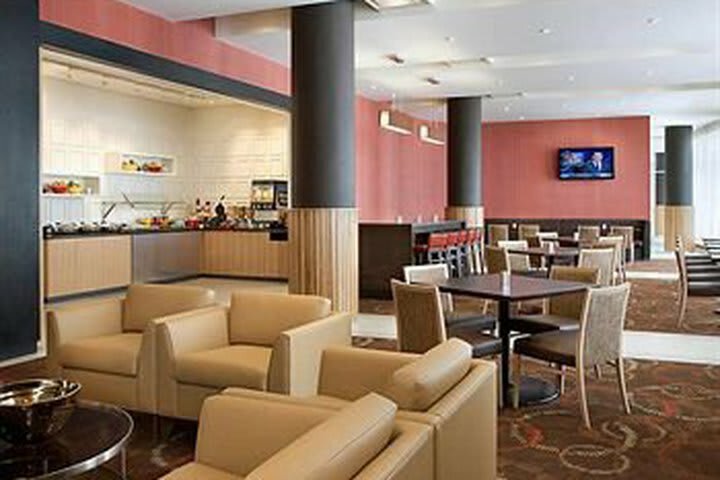Hotel Residence Inn By Marriott Calgary Airport