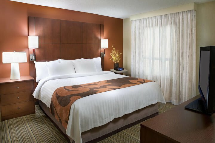 Hotel Residence Inn By Marriott Calgary Airport