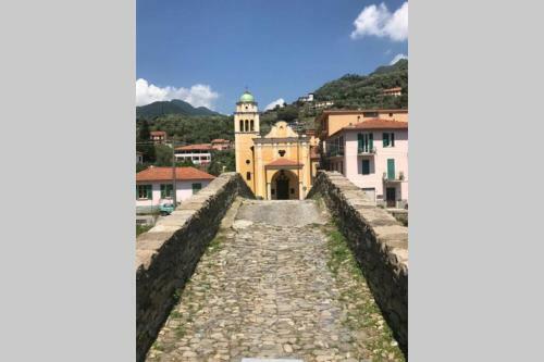 Alloggio U Sportegu Da E Monti A Giaia