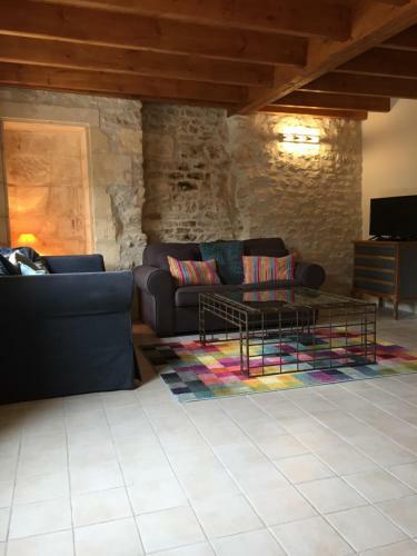 Maison Halcyon Gite With Pool