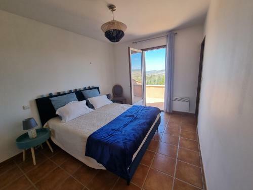 Villa Dans Le Lub�ron Avec Piscine Chauff�e Sans Vis � Vis