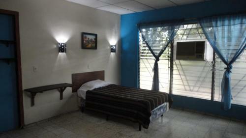 Bed & Breakfast Hostal Do�a Marta
