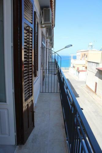 Apartamento Un Appartamento A Pochi Passi Dal Mare Liol�