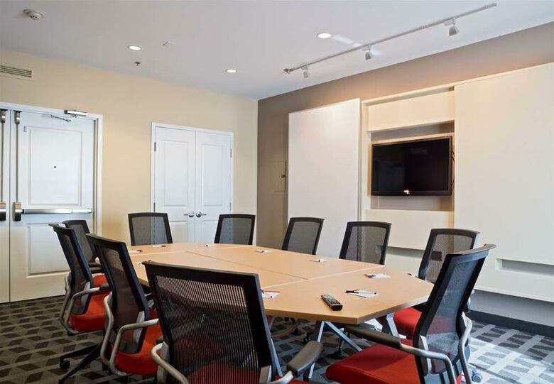 Hotel Towneplace Suites By Marriott Dodge City