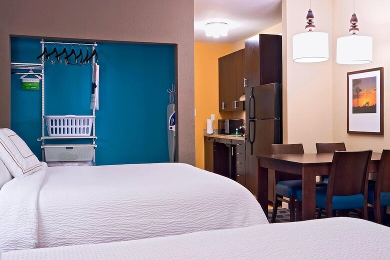Hotel Towneplace Suites By Marriott Dodge City