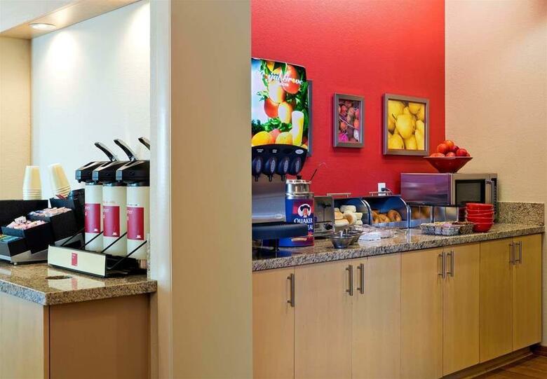 Hotel Towneplace Suites By Marriott Dodge City