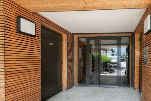 Apartment For 4 People And 200 M From The Lake