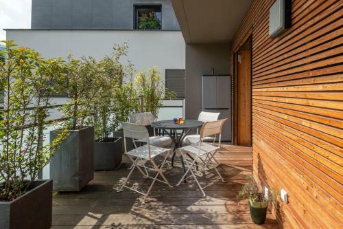 Apartment For 4 People And 200 M From The Lake