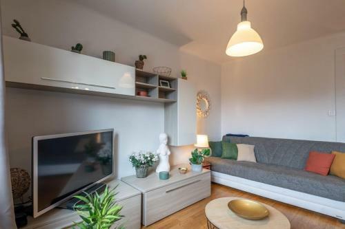 Apartment For 4 People Close To The Lake