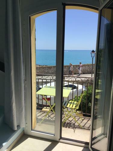 Hostal La Maisonette Antibes