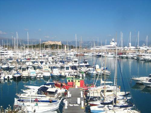 Apartamento Superbe Appartement Loft Vieil Antibes