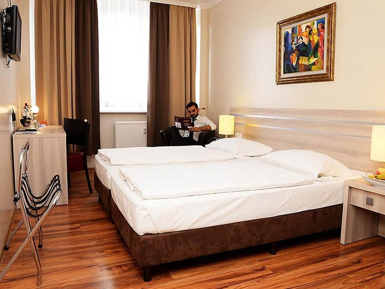 Aga's Hotel