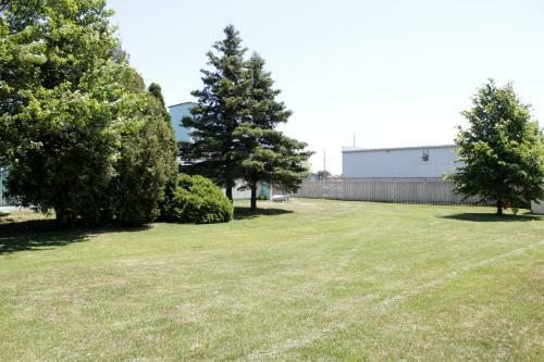 Ambassador Motel