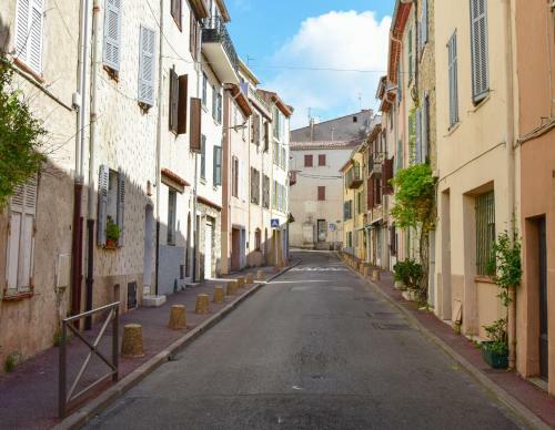 Apartamento Charmante Maison Est Situ�e En Face Du Rempart