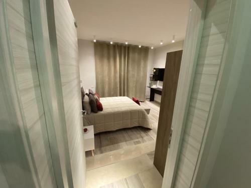 Mad Suites & Apartments