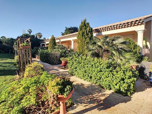 Apartamento Appartement 2 Pi�ces Au C?ur Du Cap D'antibes