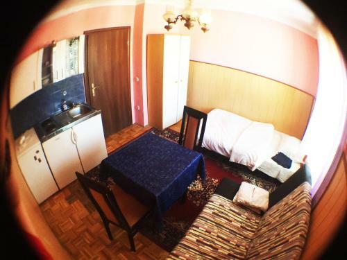 Hostal Guest House Pikapolonca