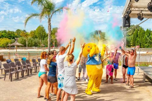 Camping Maeva Club Le Lagon D'argel�s ****