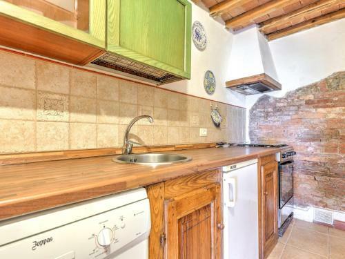 Tranquil Apartment In Boccheggiano With Private Garden