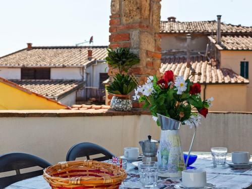 Tranquil Apartment In Boccheggiano With Private Garden