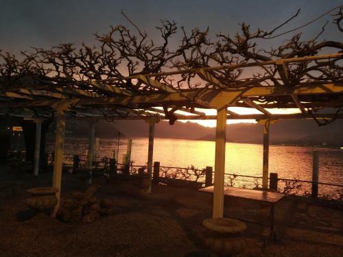 Apartamento Alba E Tramonto Appartamenti Vista Lago