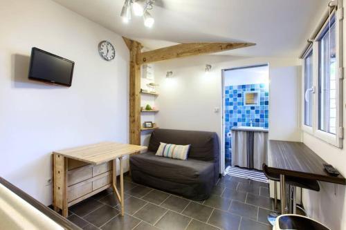 6 Personnes, 2 Studios Ind�pendants Avec Terrasse.