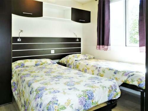 Pleasant Mobile Home In Castiglione Del Lago With Pool