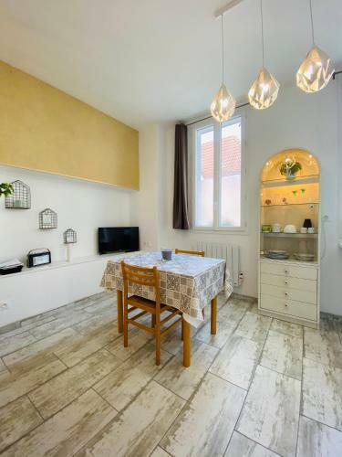Hostal La Chtite Maison B�arnaise