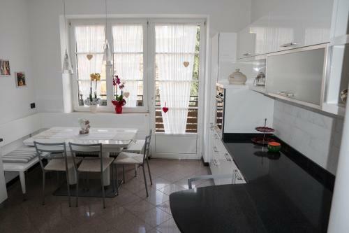 Sunshine Apartments