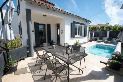 L'olivier, Villa Climatis�e, Piscine Et Parking