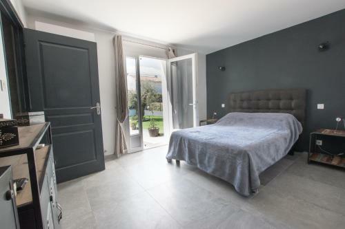 L'olivier, Villa Climatis�e, Piscine Et Parking