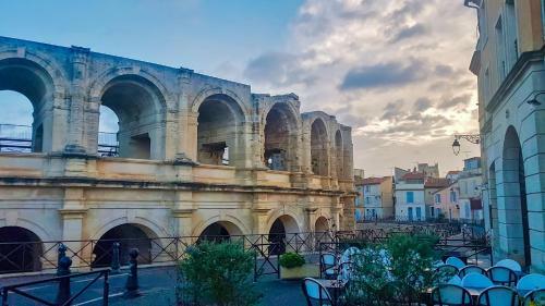 Apartamento Studio Avec Terrasse Sur L'amphith��tre (Ar�nes)