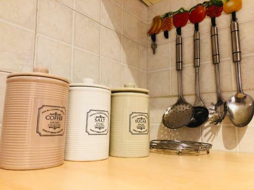 C.b.guesthouse