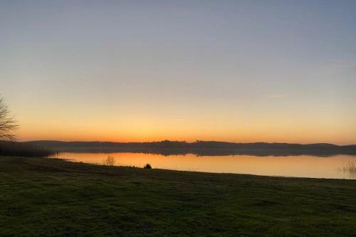 Apartamento La Part Du Lac, Wifi, Terasse, Piscine, V�los