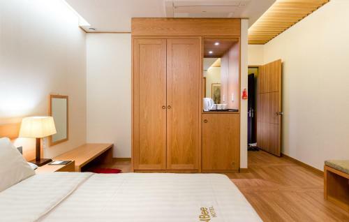 Sunbee Hotel